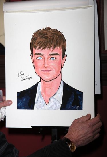 Photo Coverage: EQUUS Star Daniel Radcliffe's Caricature Unveiled at Sardi's — photo 3 of 31