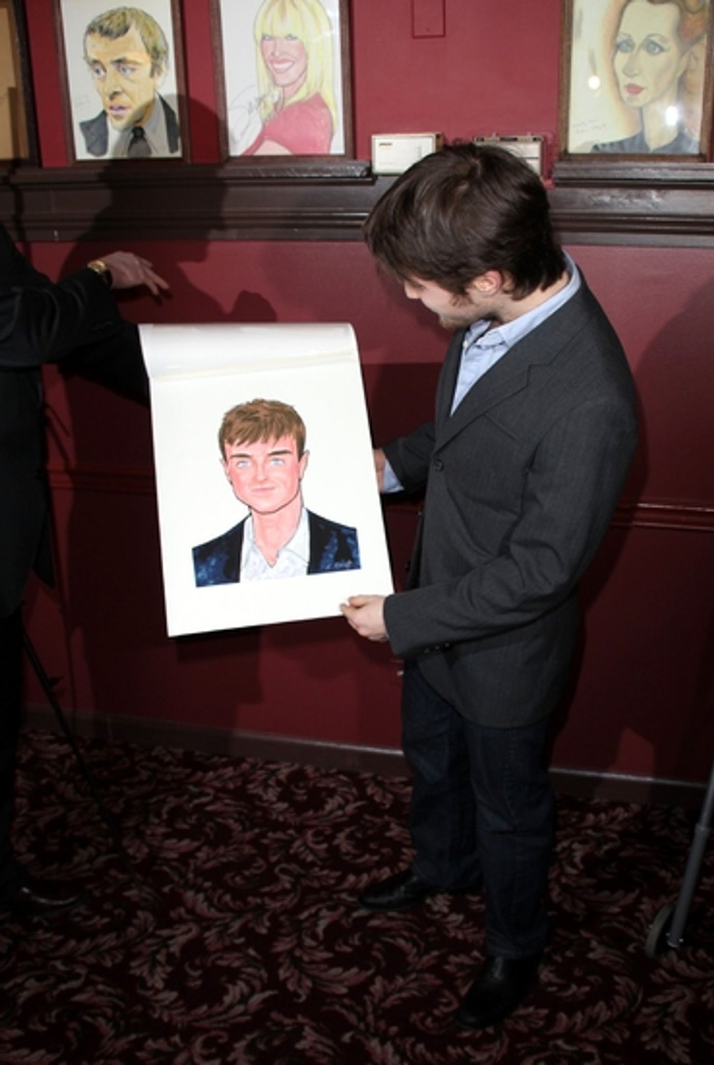 Photo Coverage: EQUUS Star Daniel Radcliffe's Caricature Unveiled at Sardi's  Image