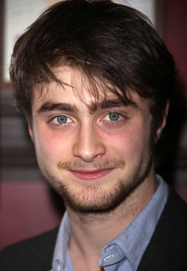 Photo Coverage: EQUUS Star Daniel Radcliffe's Caricature Unveiled at Sardi's — photo 1 of 31