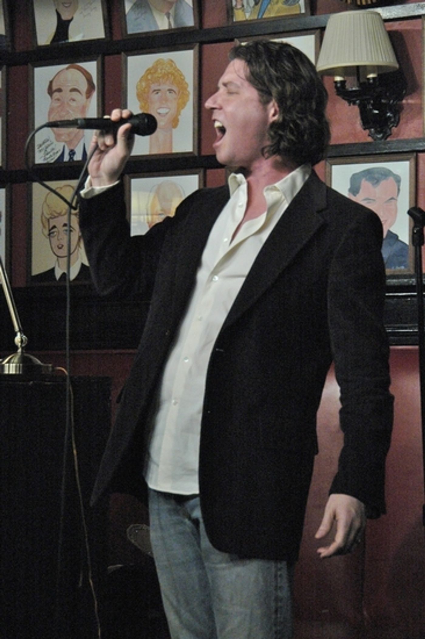 Photo Coverage: James Barbour Sings 'LOVE SONGS' at Sardi's Photo Coverage: James Barbour Sings 'LOVE SONGS' at Sardi's Image