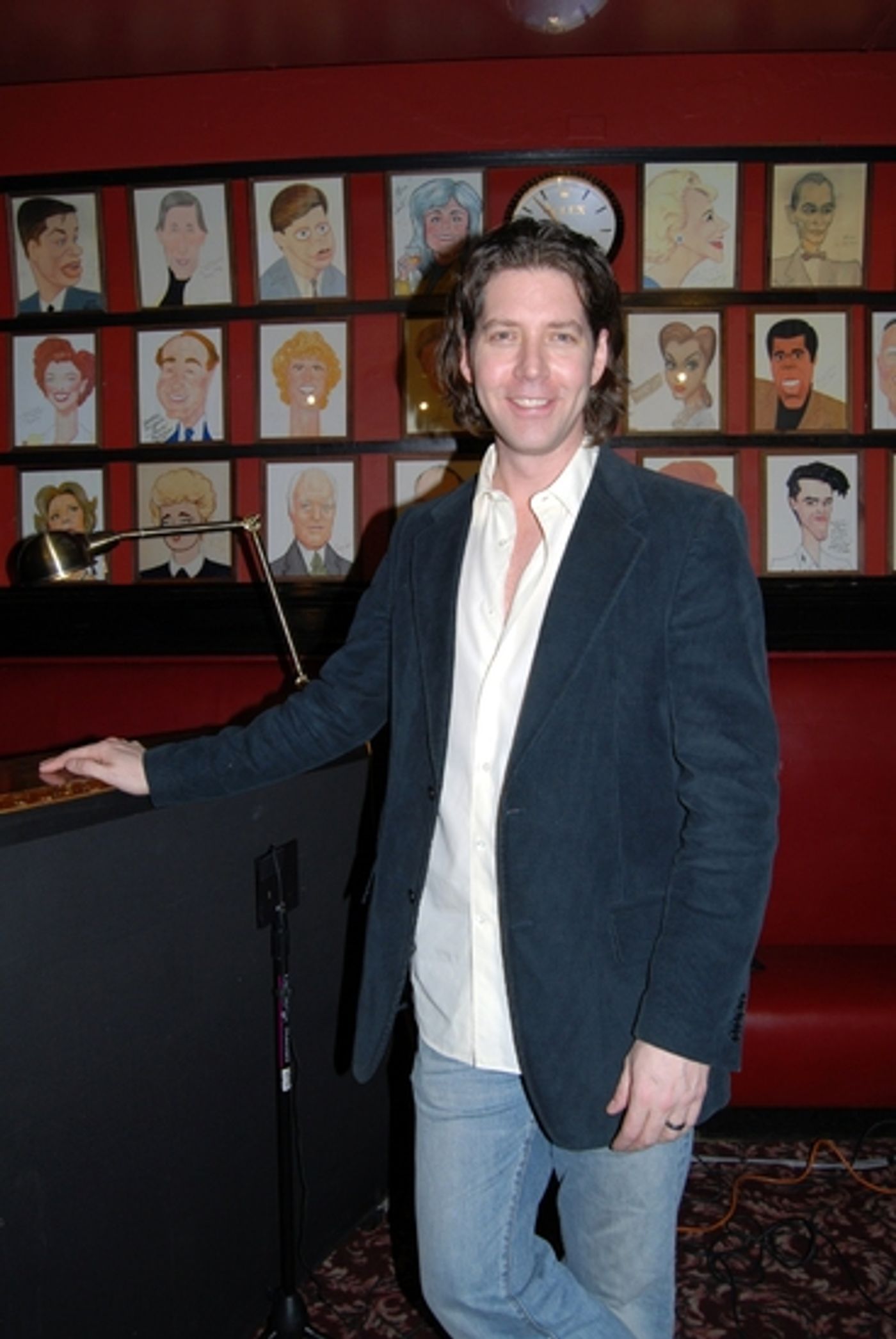 Photo Coverage: James Barbour Sings 'LOVE SONGS' at Sardi's  Image