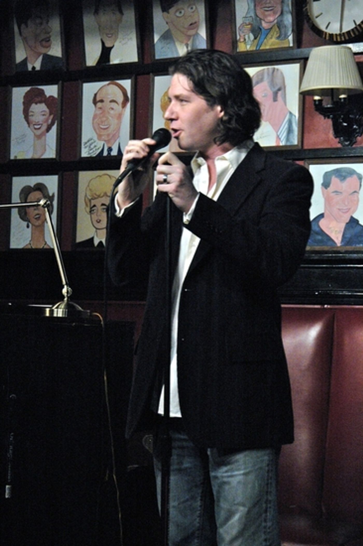 Photo Coverage: James Barbour Sings 'LOVE SONGS' at Sardi's  Image