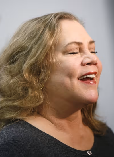 Kathleen Turner Photo