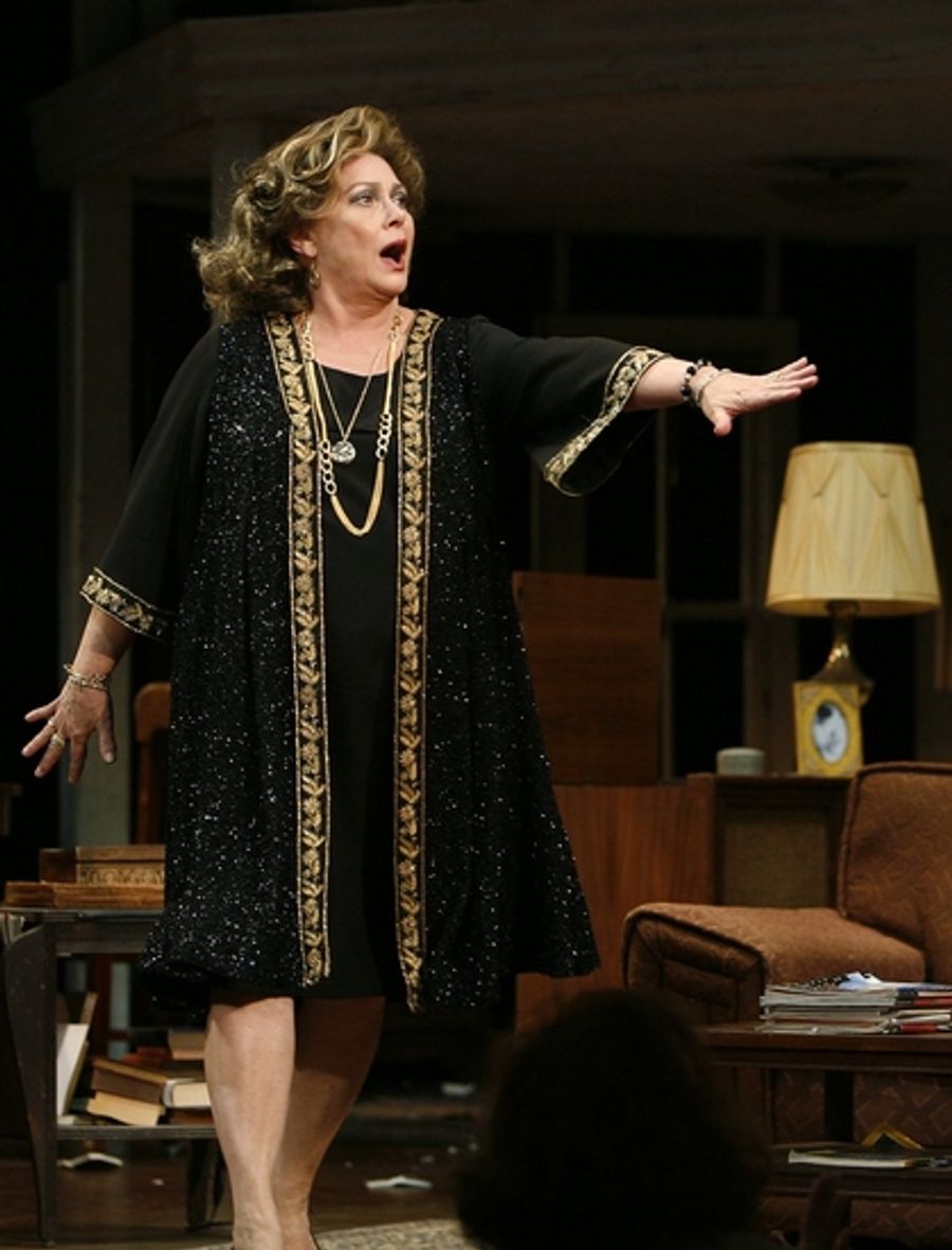 Photo Coverage: Elizabeth Ashley Joins AUGUST:OSAGE COUNTY Image