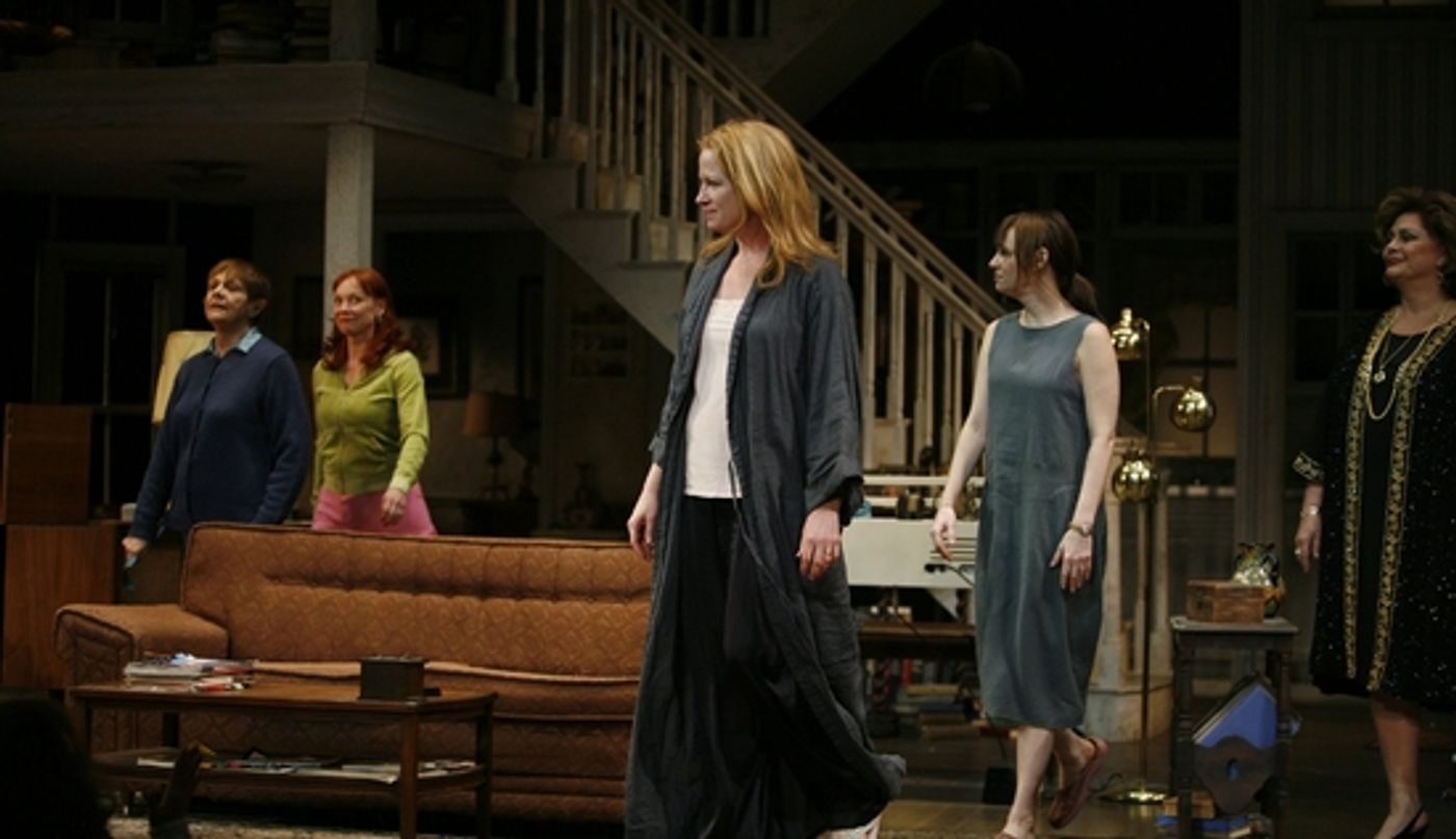 Photo Coverage: Elizabeth Ashley Joins AUGUST:OSAGE COUNTY Photo Coverage: Elizabeth Ashley Joins AUGUST:OSAGE COUNTY Image