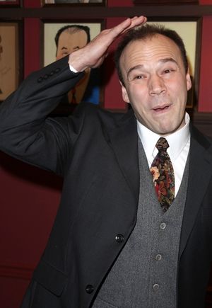 
Danny Burstein Photo