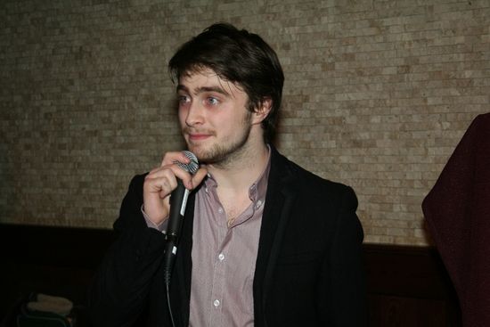 Photo Coverage: EQUUS Star Daniel Radcliffe's Portrait Unveiled at Tony's DiNapoli — photo 5 of 32