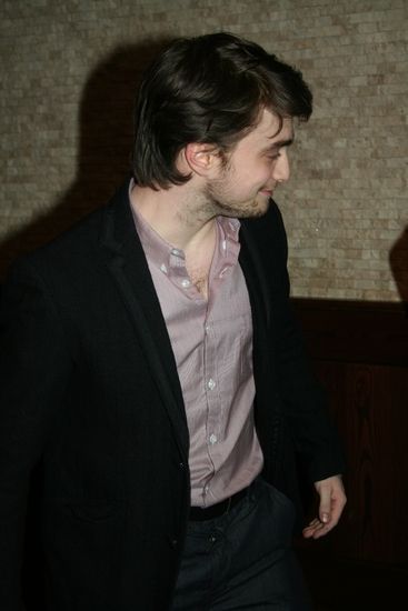 Photo Coverage: EQUUS Star Daniel Radcliffe's Portrait Unveiled at Tony's DiNapoli — photo 8 of 32