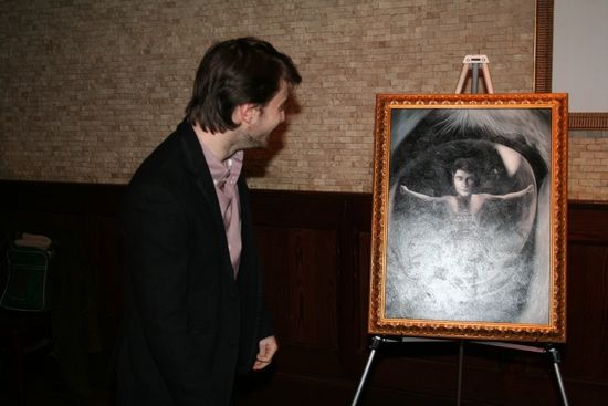 Photo Coverage: EQUUS Star Daniel Radcliffe's Portrait Unveiled at Tony's DiNapoli — photo 10 of 32