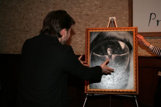 Photo Coverage: EQUUS Star Daniel Radcliffe's Portrait Unveiled at Tony's DiNapoli — photo 14 of 32