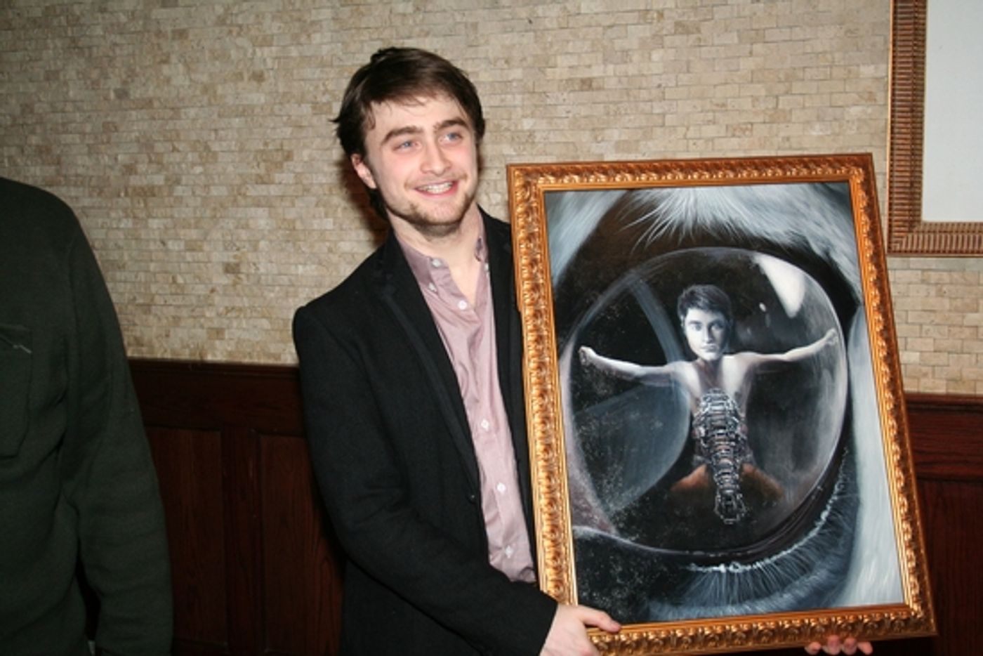 Photo Coverage: EQUUS Star Daniel Radcliffe's Portrait Unveiled at Tony's DiNapoli  Image