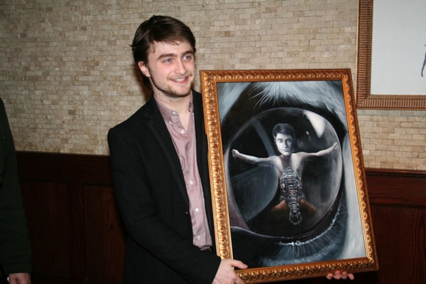 Photo Coverage: EQUUS Star Daniel Radcliffe's Portrait Unveiled at Tony's DiNapoli  Image
