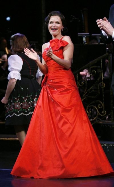 Kristin Chenoweth Photo