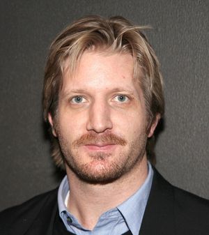 Paul Sparks

 Photo