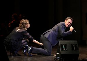 Cheyenne Jackson Photo