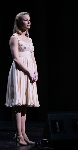 Jessica Lee Goldyn @ BroadwayWorld Jessica Lee Goldyn Photo