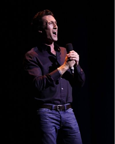 Aaron Lazar Photo