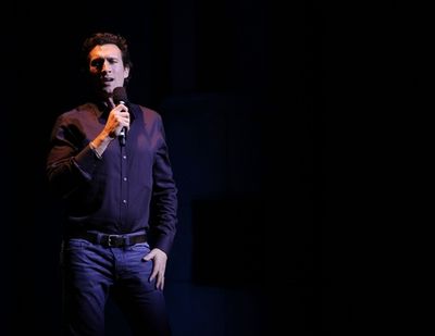 Aaron Lazar Photo
