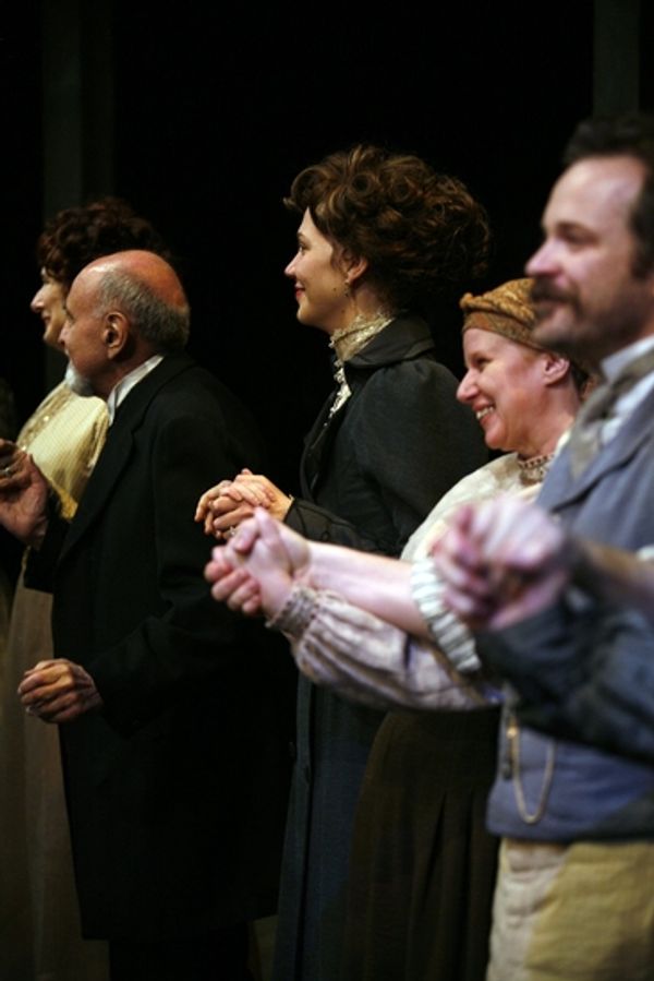 Delphi Harrington, George Morfogen, Maggie Gyllenhaal, Cyrilla Baer and Peter Sarsgaa Photo