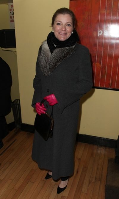 Kate Mulgrew

 Photo