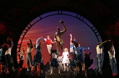 Nicolas Dromard, Kendra Kassebaum and the cast of WICKED Photo