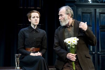 Jena Malone and Robert Hogan Photo