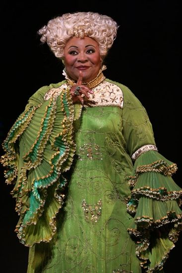 Photos: The Cast of WICKED on Tour — photo 1 of 18