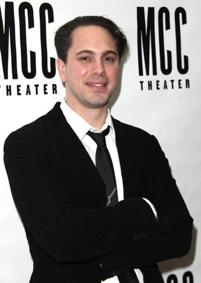 Thomas Sadoski

 Photo
