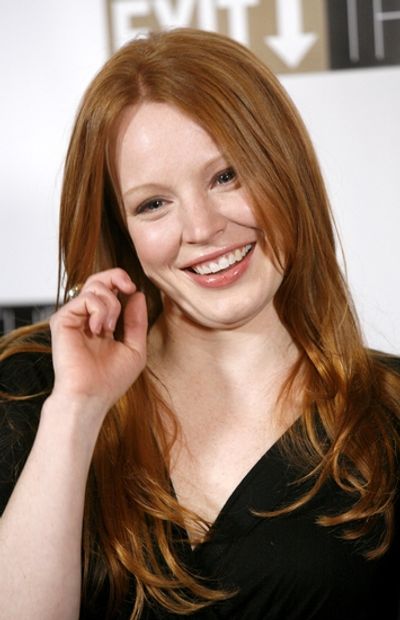 Lauren Ambrose

 Photo