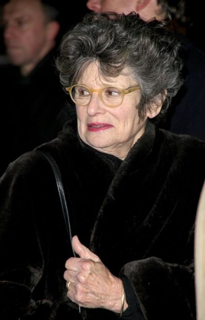 Mary Louise Wilson

 Photo