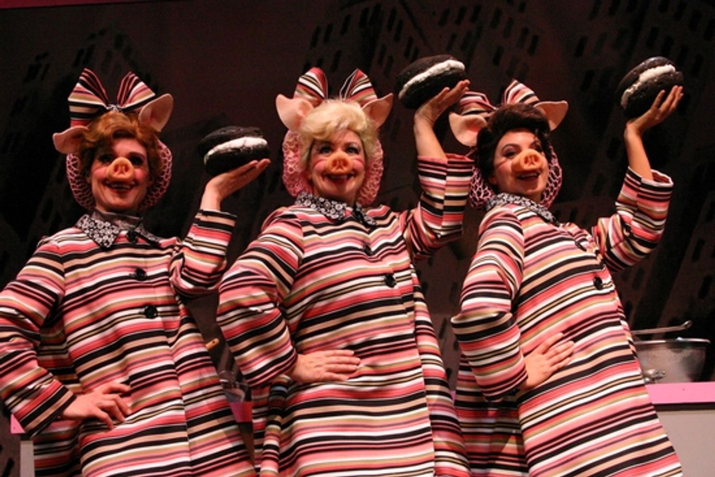 Photo Flash: THE THREE LITTLE PIGS At Downtown Cabaret  Image