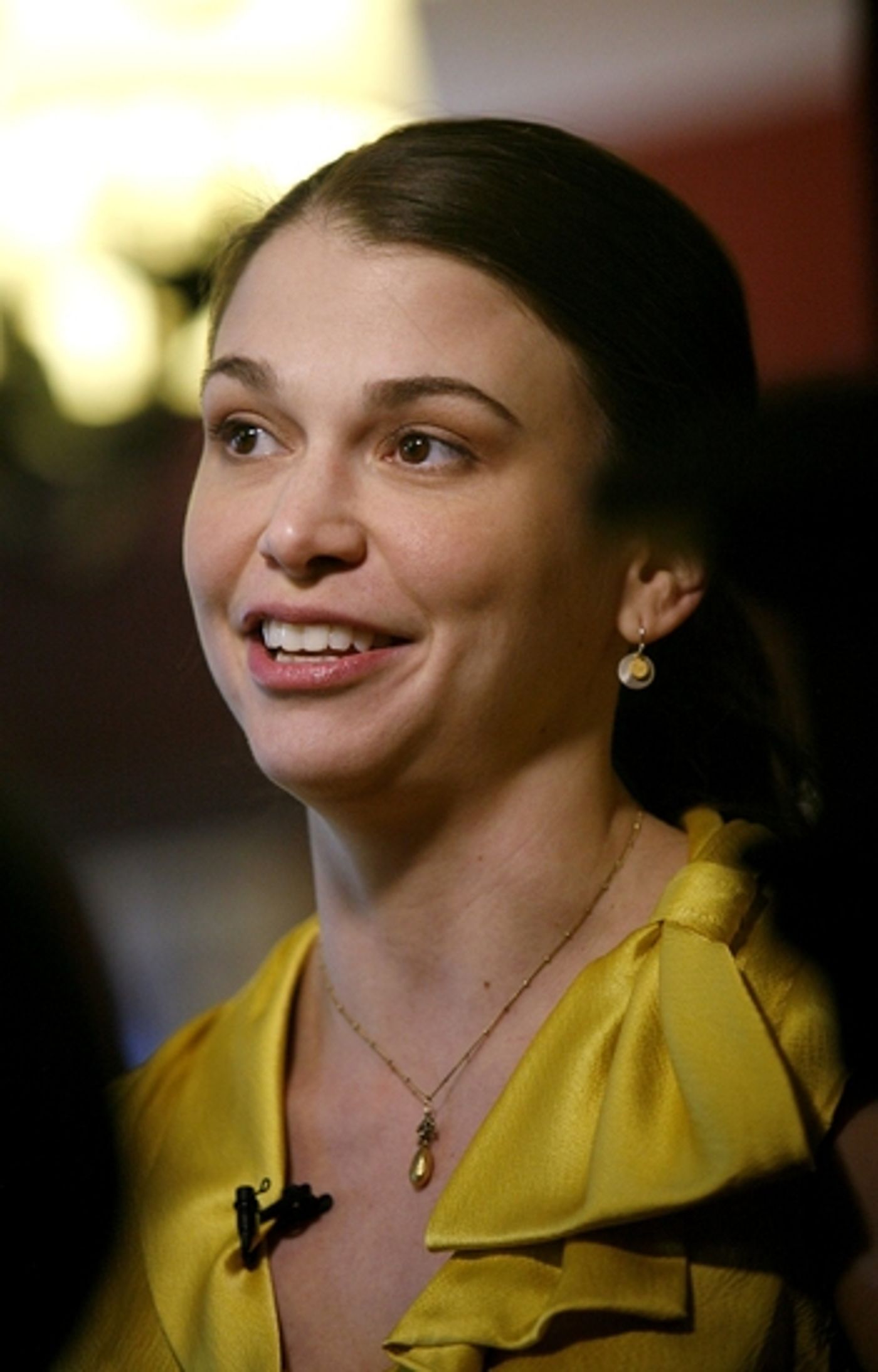 Photo Coverage: Sutton Foster Joins Sardi's Wall Of Fame  Image