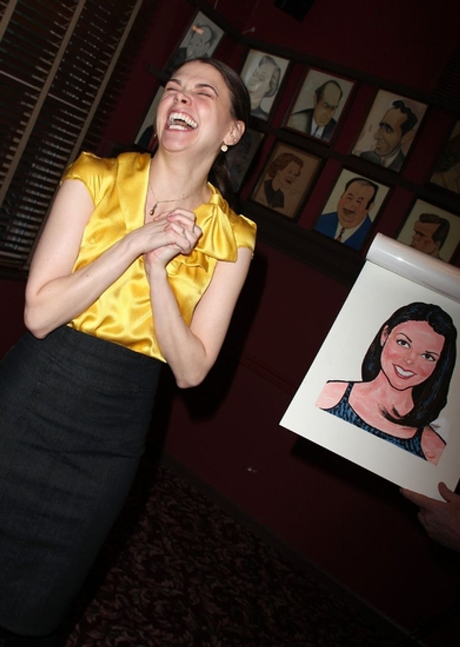Photo Coverage: Sutton Foster Joins Sardi's Wall Of Fame Image