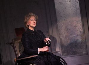 Maureen Lipman

 Photo