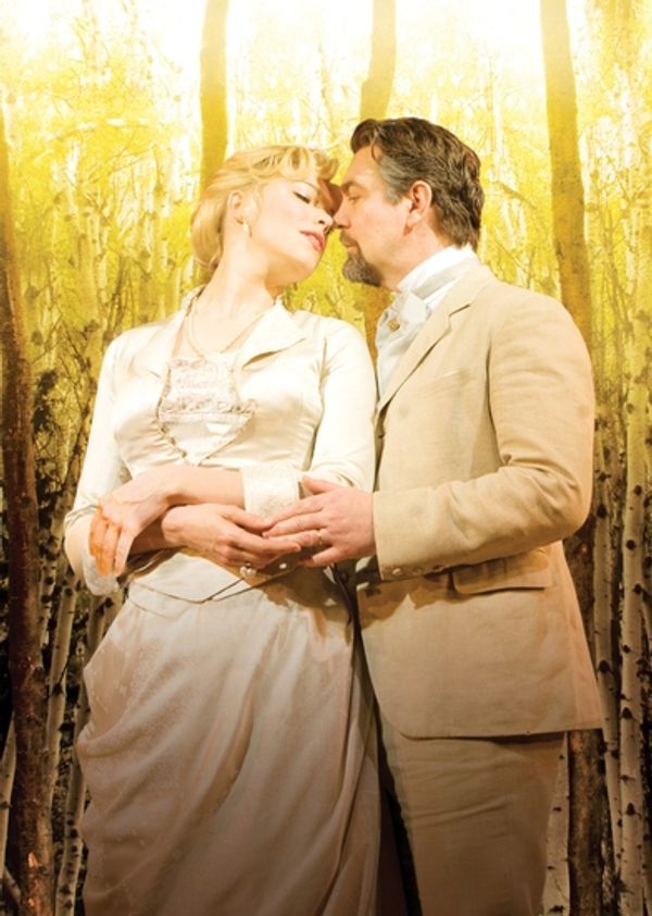 Hannah Waddingham and Alexander Hanson

 Photo