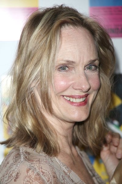 Lisa Emery

 Photo