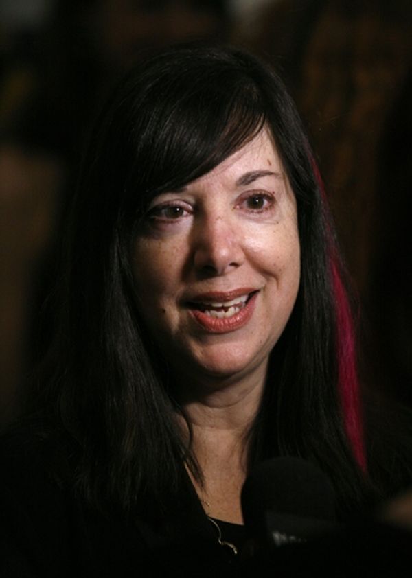 Lisa Loomer Photo