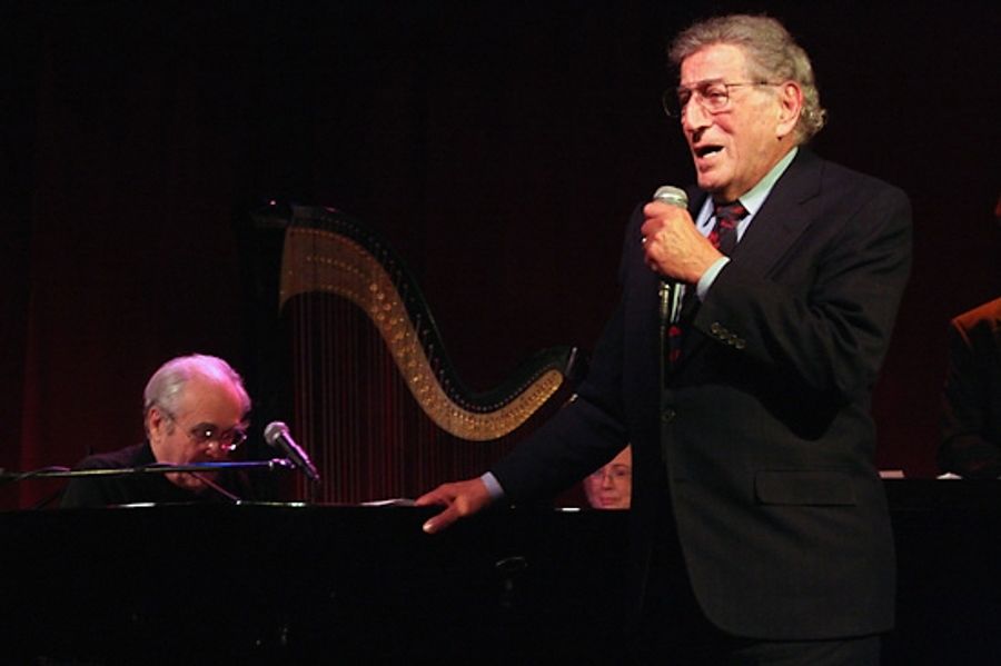 Photo Coverage: Michel Legrand Welcomes Tony Bennett at Birdland  Image