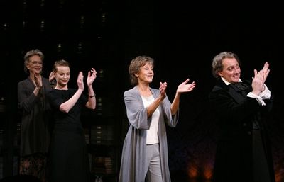 Susan Kellermann, Samantha Mathis, Jane Fonda and Zach Grenier

 Photo