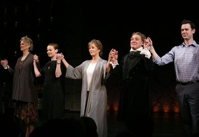 Susan Kellermann, Samantha Mathis, Jane Fonda, Zach Grenier and Colin Hanks

 Photo