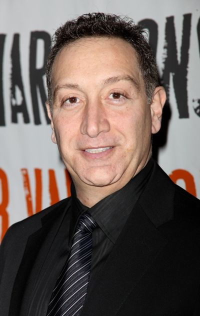 Moises Kaufman

 Photo