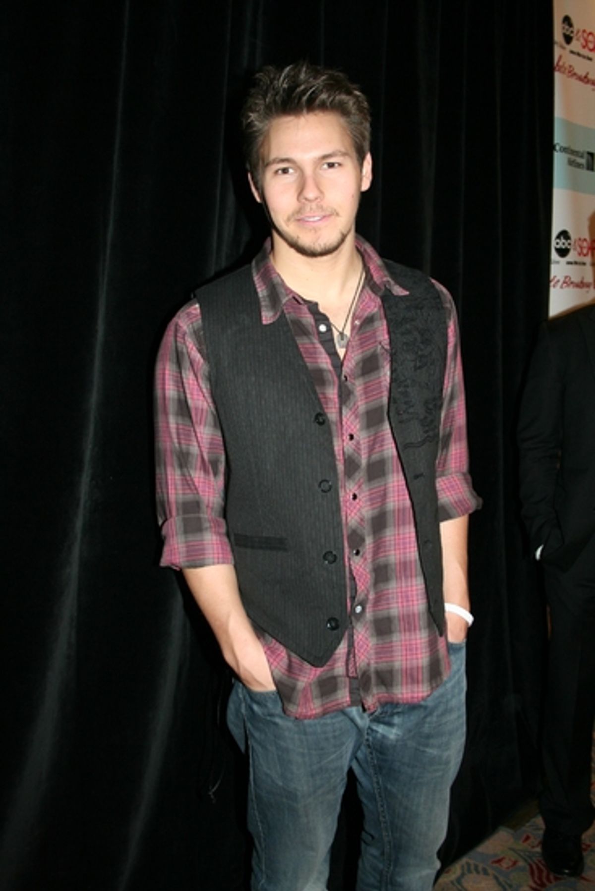 Scott Clifton (OLTL) at 