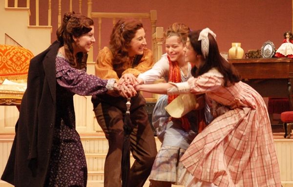  Kim Carson, Sara Sheperd, Kally Duling, and Amber Ward Photo