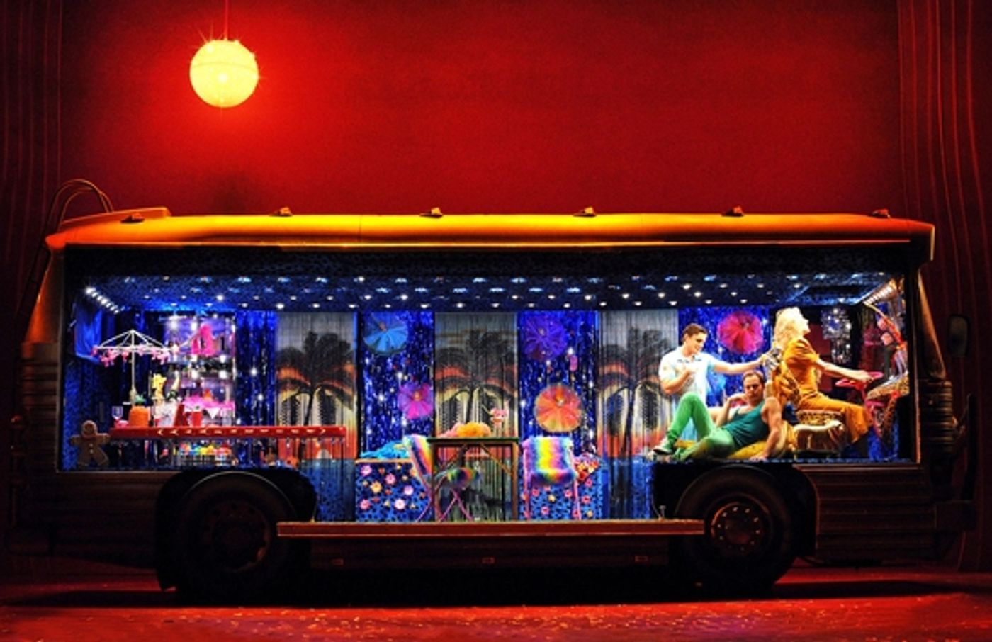 Photo Flash: PRISCILLA Hits London Through 3/21  Image