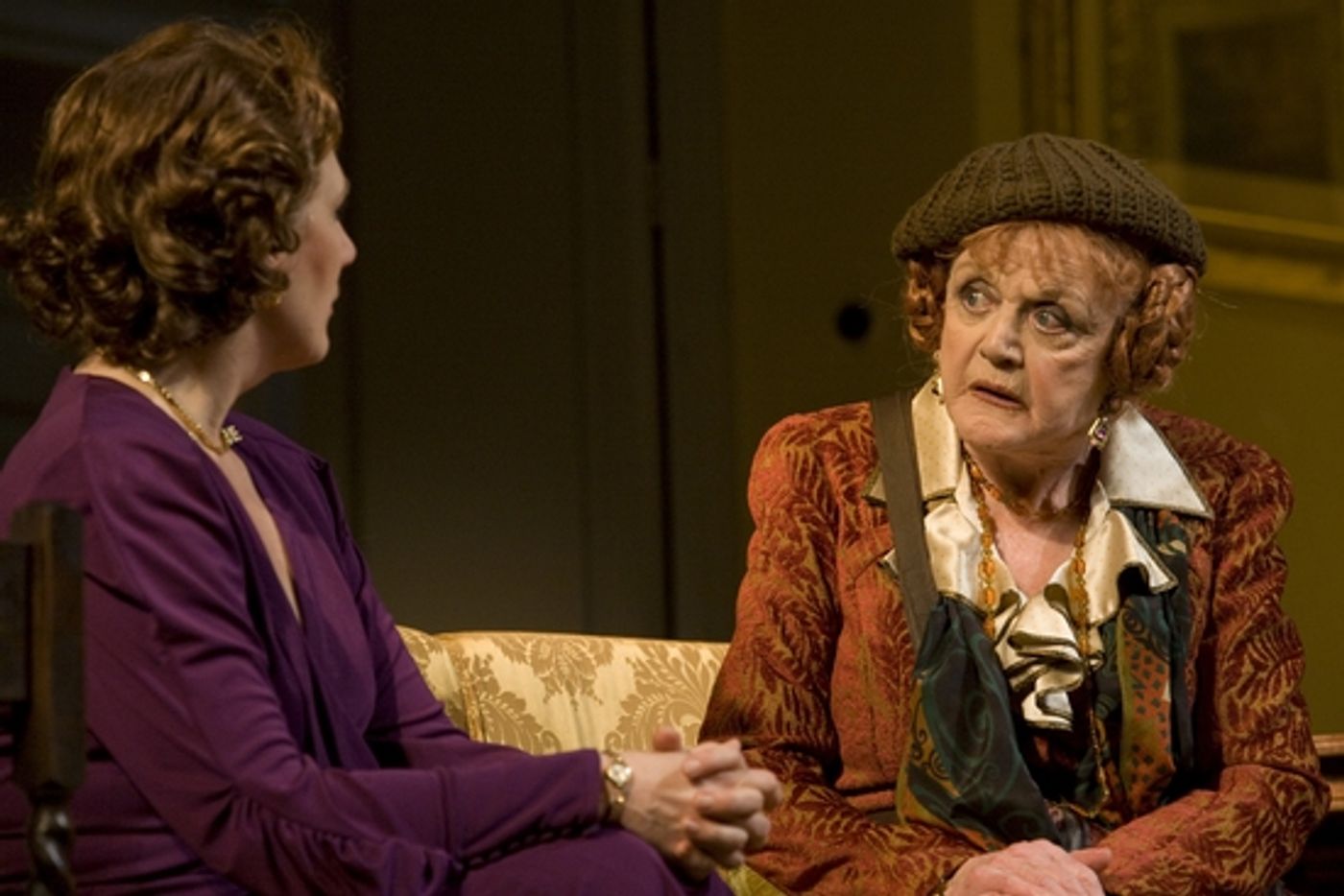 Photo Flash: BLITHE SPIRIT at the Shubert Theatre Photo Flash: BLITHE SPIRIT at the Shubert Theatre Image