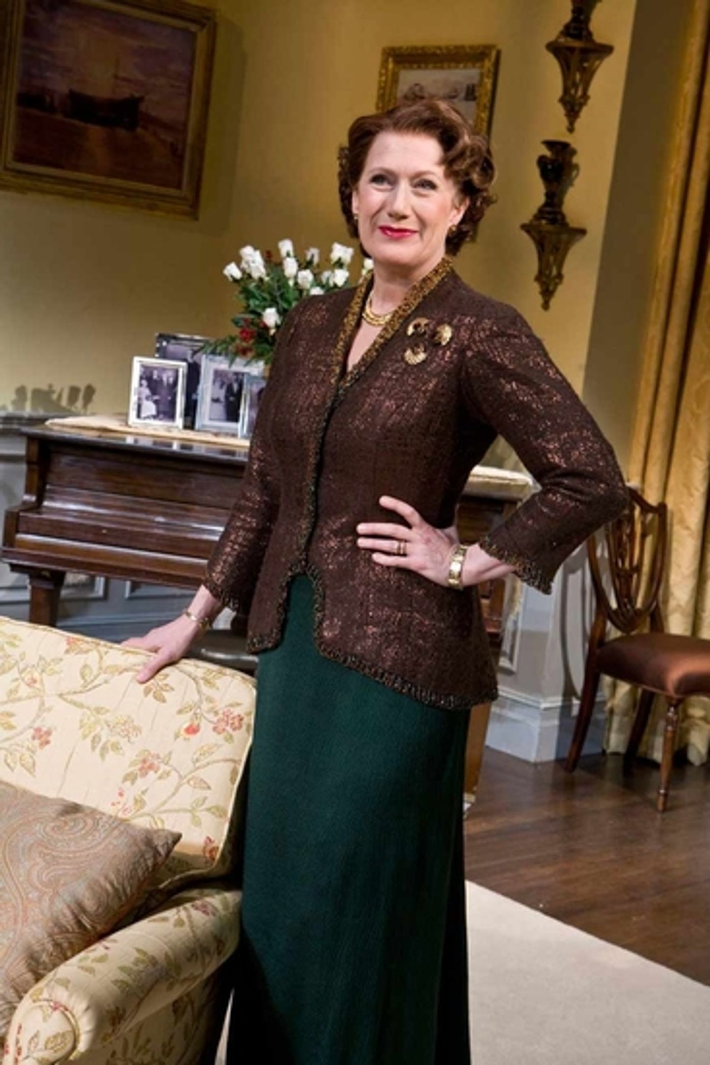 Photo Flash: BLITHE SPIRIT at the Shubert Theatre  Image