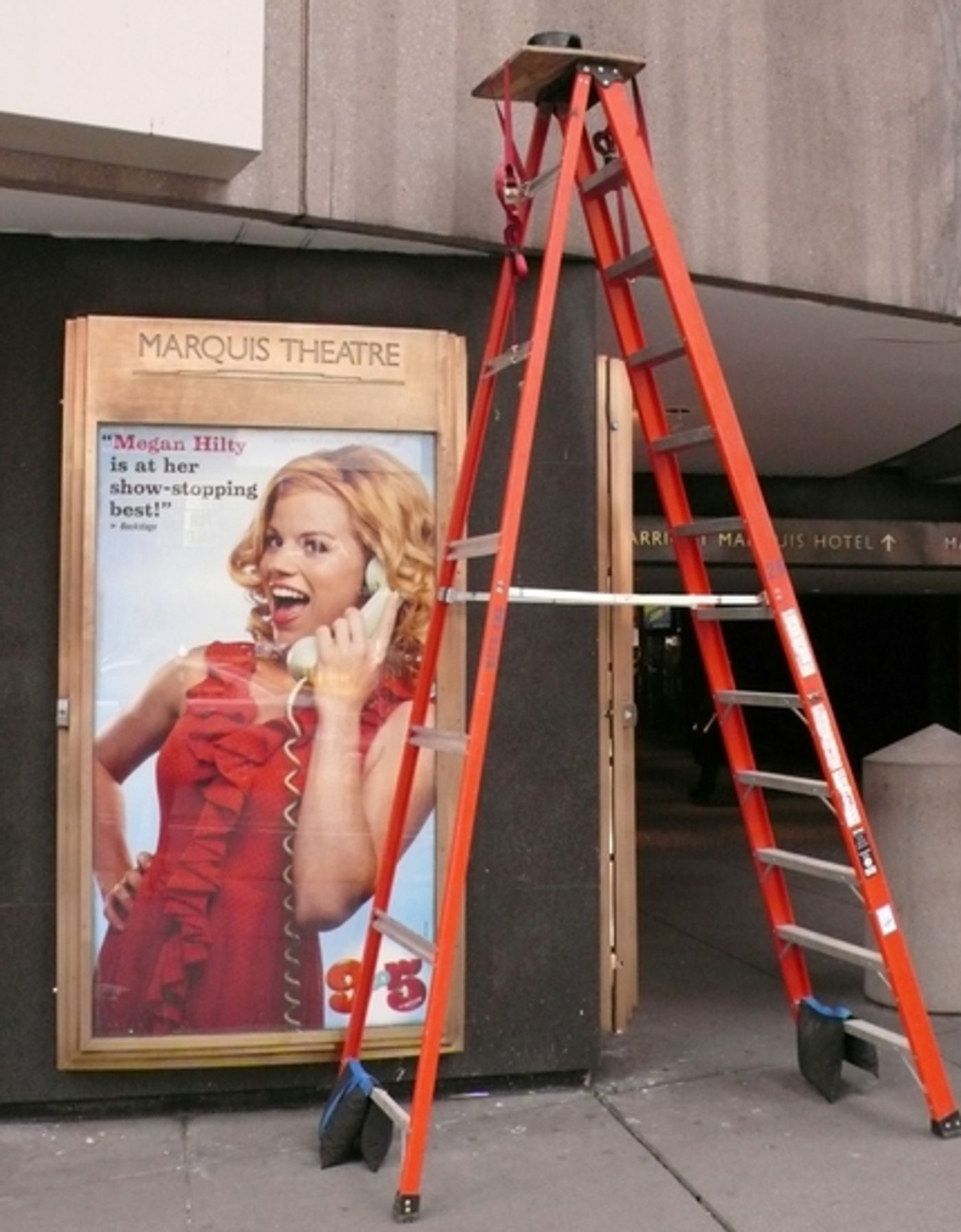 Photo Coverage: ' 9 To 5 - THE MUSICAL' Marquee at the Marquis!  Image