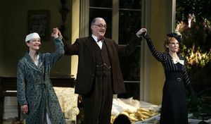 Susan Louise O'Connor, Deborah Rush and Simon Jones
@ BroadwayWorld Susan Louise O'Connor, Deborah Rush and Simon Jones
Photo