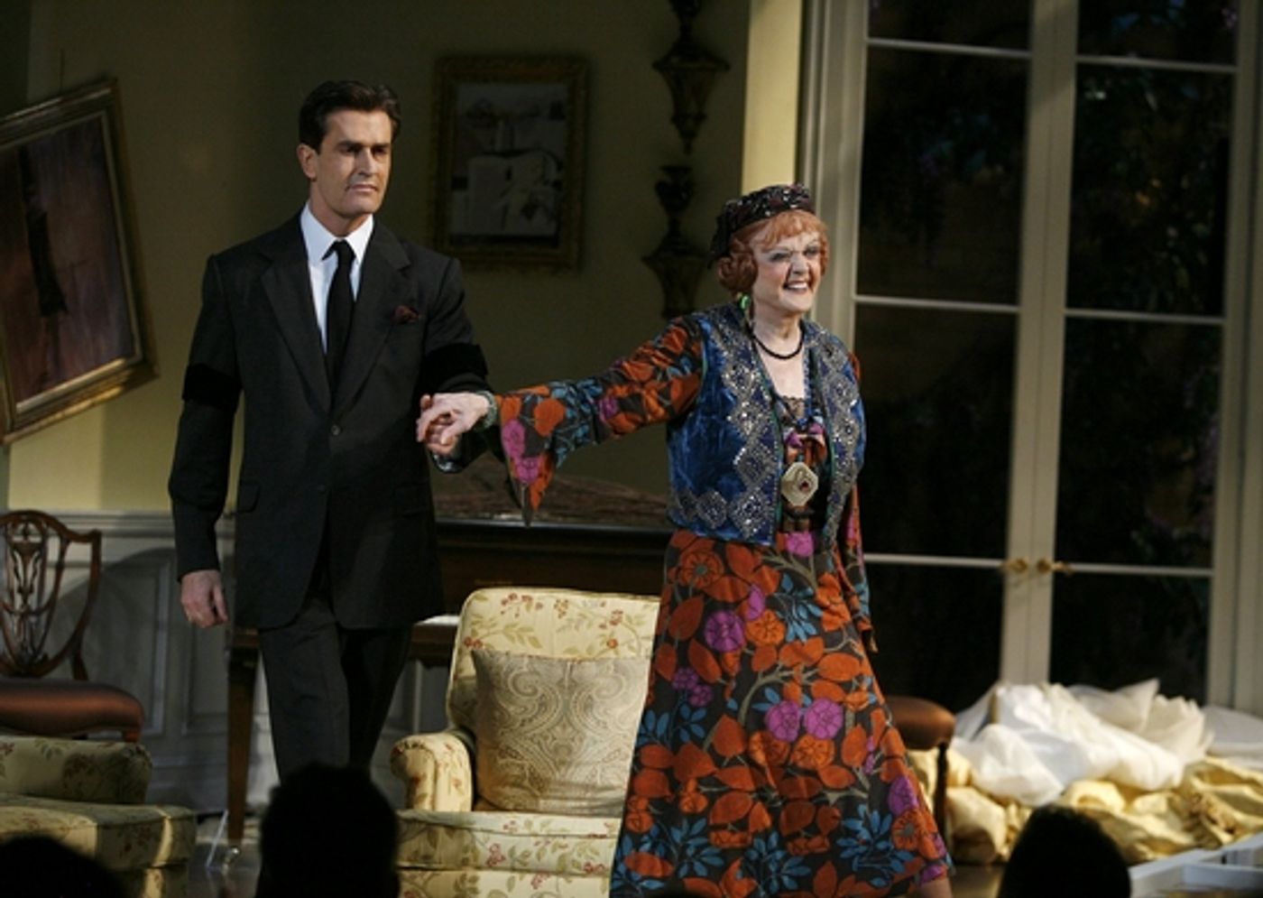 Photo Coverage: 'Blithe Spirit' Opening Night on Broadway Curtain Call!  Image