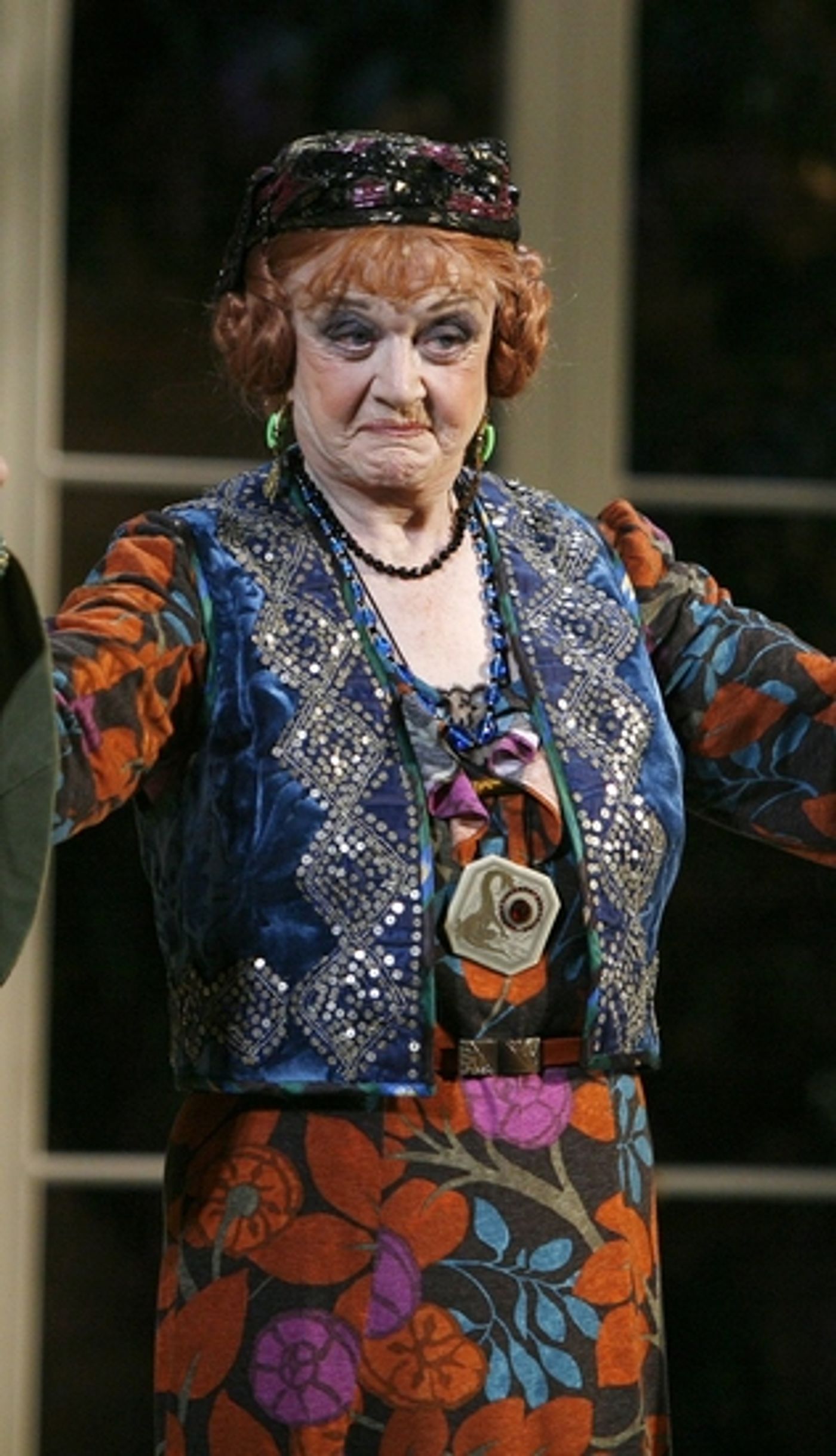 Photo Coverage: 'Blithe Spirit' Opening Night on Broadway Curtain Call!  Image